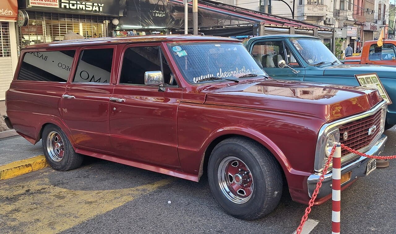 쉐보레 C-10 양산 트럭