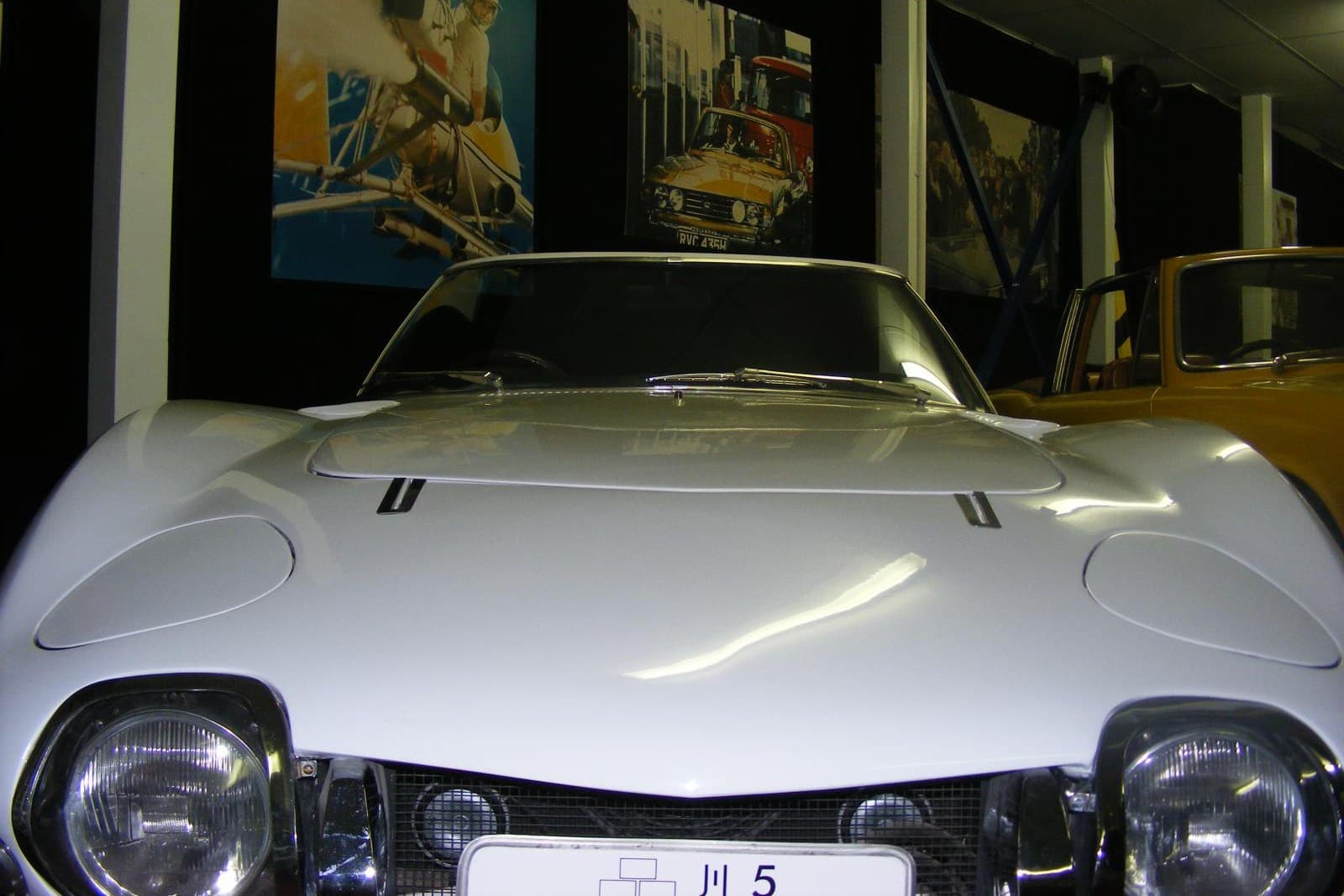 두 번 산다의 토요타 2000GT 촬영차